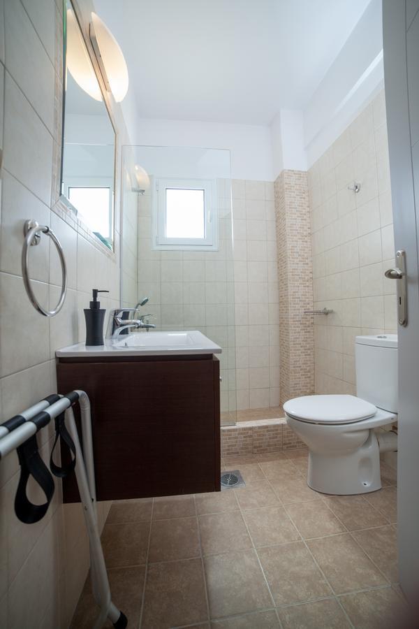 Enpy Aparthotel Finikounta Buitenkant foto
