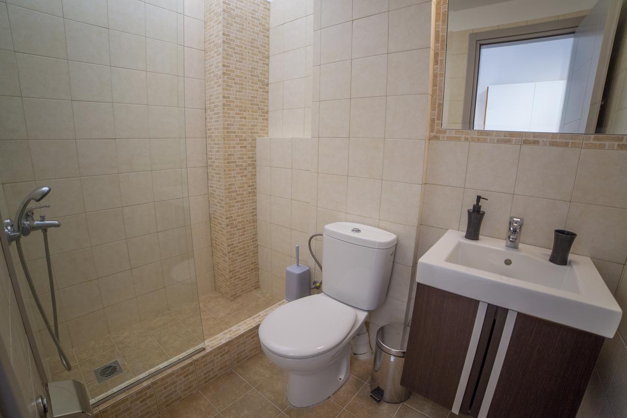 Enpy Aparthotel Finikounta Buitenkant foto