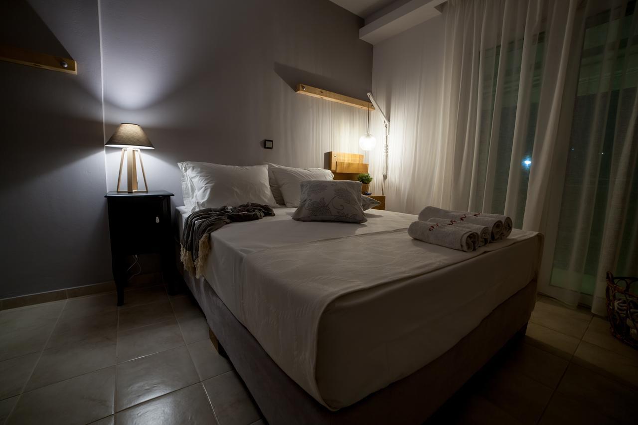 Enpy Aparthotel Finikounta Buitenkant foto